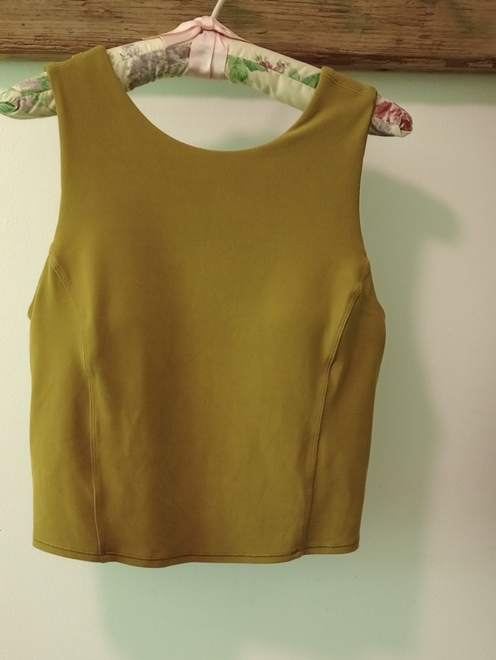 Lululemon Nulu Twist Back Yoga Tank Top Auric Gold size 8